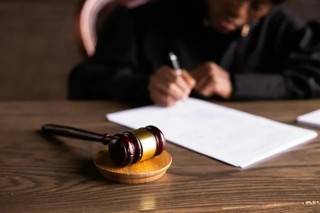 How Do Courts Decide If Someone Is Insane? The Role of Mental Health Evaluation